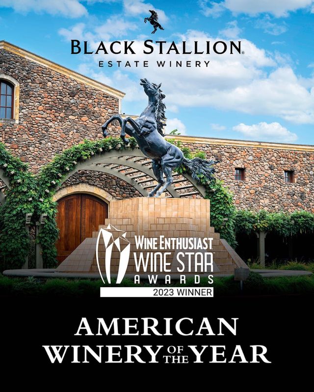 We raise a glass today to one of our partners, Black Stallion Estate Winery. 
They have recently been named the 2023 "American Winery of the Year" by @wineenthusiast #WineStarAwards
- it's time to celebrate! 🥂@blackstallionwinery #SelectWines
.
Nous levons notre verre aujourd’hui à l’un de nos partenaires, Black Stallion Estate Winery. 
Ils ont récemment été nommés "Vignoble américain de l’année 2023" par @wineenthusiast #WineStarAwards
- Il est temps de célébrer! 🥂 @blackstallionwinery #SelectWines